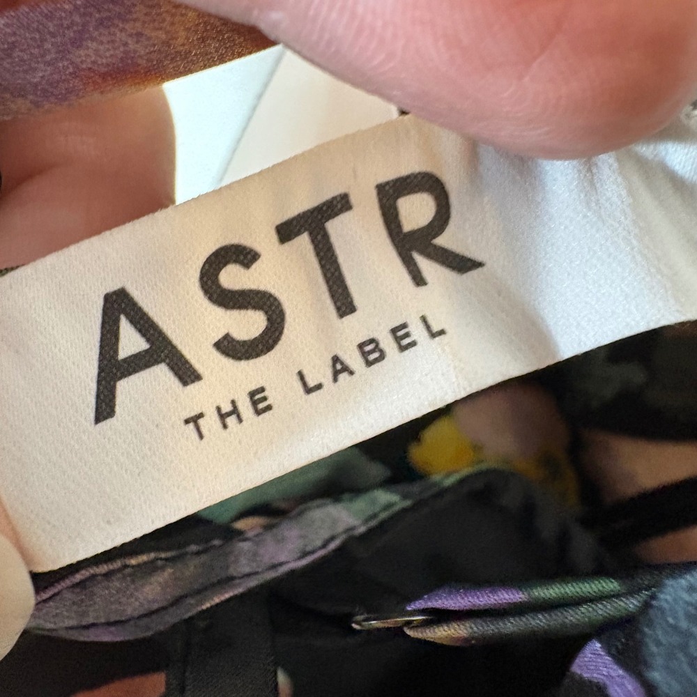 ASTR The Label Strappy Cowlneck Slip Dress‎ Size Small - Picture 10 of 12